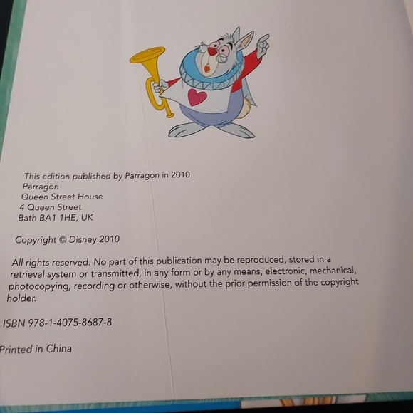 Disney (Disney's Classics) Alice In Wonderland Hardcover 2010 - Picture 5 of 5